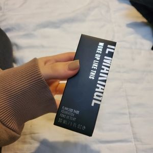 Foundation and Eyeliner Set